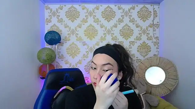 Snapshot of ALISS_M_ chatting on 02-19-26, 07:11 ALISS M online show from 02-19-26, 07:11