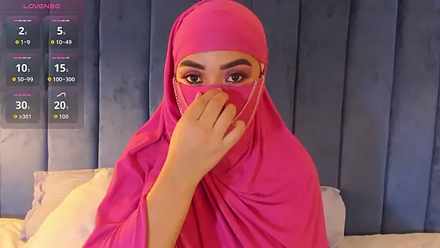 Snapshot of fatimarab__ chatting on 02-19-26, 03:36 fatimarab online show from 02-19-26, 03:36