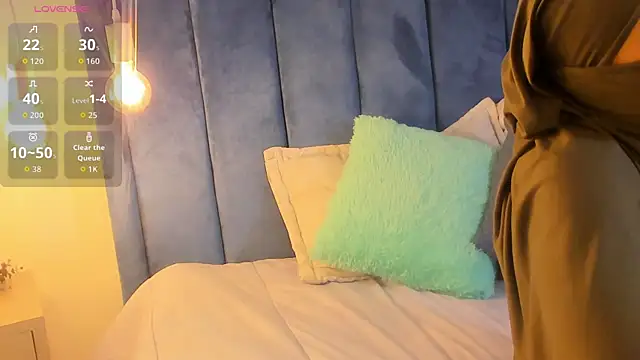 fatimarab   online show from 03-17-26, 03:20