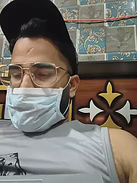 Snapshot of MrCurioX chatting on 06-26-26, 04:35 MrCurioX online show from 06-26-26, 04:35