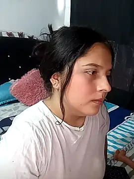 Salome Vivas online show from 04-19-26, 02:51