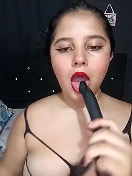 Snapshot of Salome_Vivas chatting on 02-14-26, 12:11 Salome Vivas online show from 02-14-26, 12:11