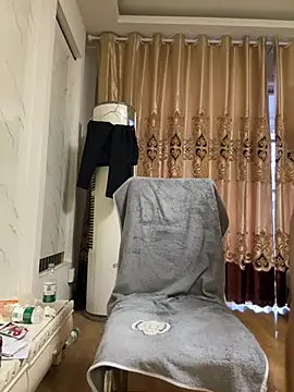 LXR77887 online show from 02-15-26, 08:46