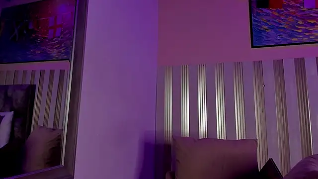 nina glow online show from 06-21-26, 11:05