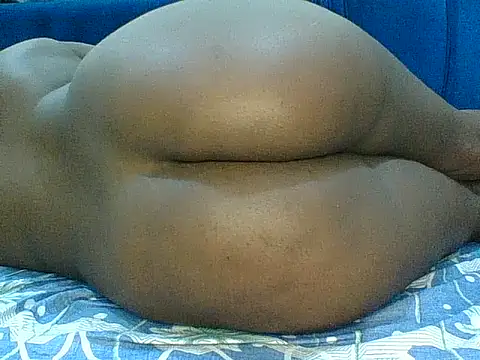 SheSitsOnIt online show from 02-18-26, 07:10