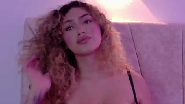 Maddy Beluci online show from 05-26-26, 11:47