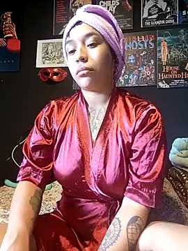 Snapshot of GingerLara chatting on 02-19-26, 05:10 GingerLara online show from 02-19-26, 05:10