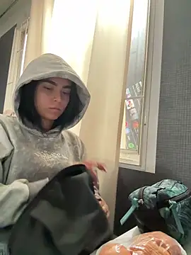 Snapshot of Sara_Fernandez_ chatting on 02-19-26, 01:30 Sara Fernandez online show from 02-19-26, 01:30