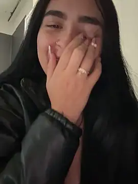 Snapshot of Sara_Fernandez_ chatting on 02-23-26, 01:55 Sara Fernandez online show from 02-23-26, 01:55