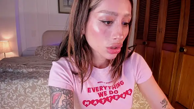 ConnieDeep online show from 04-15-26, 10:10