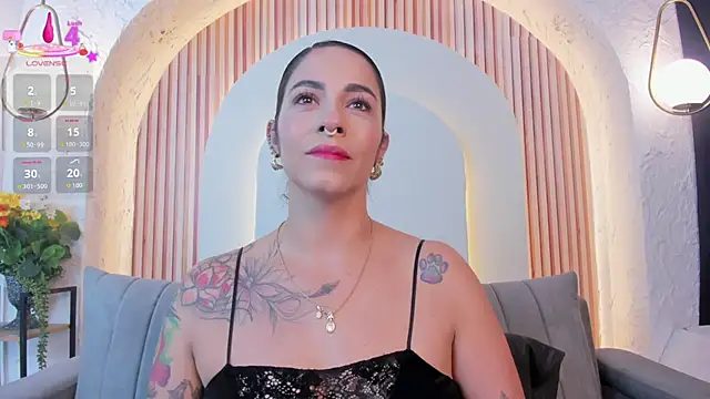 violet scott  online show from 07-17-26, 10:34