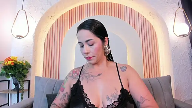 violet scott  online show from 07-01-26, 10:37