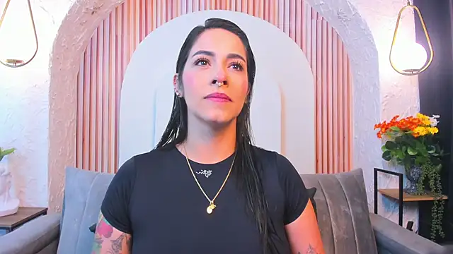 violet scott  online show from 05-25-26, 10:14