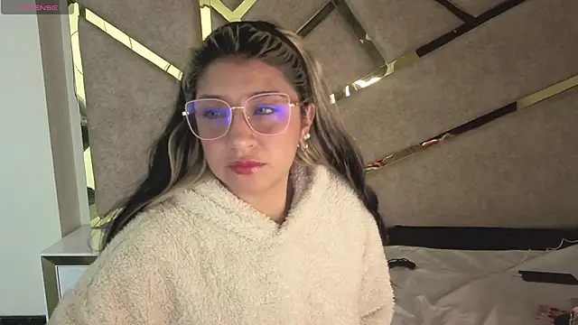 Dahiana Dmour  online show from 03-12-26, 12:42