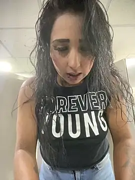 Isaabella Russo1 online show from 02-12-26, 04:18