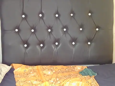 CreamyCurves online show from 02-07-26, 06:27