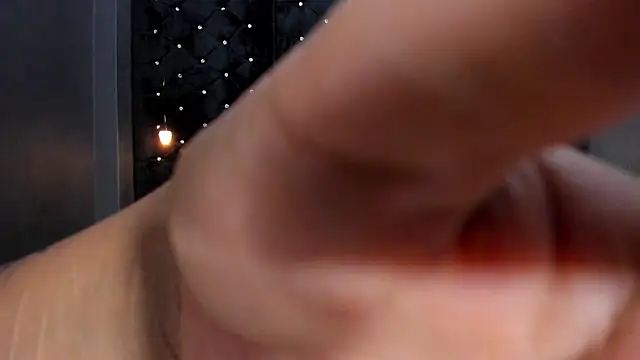 MiaWolton online show from 04-04-26, 07:20