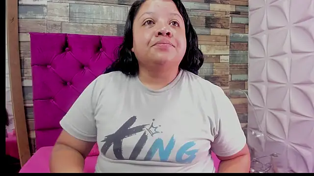 Snapshot of Carolina-Lenon chatting on 02-07-26, 07:44 Carolina-Lenon online show from 02-07-26, 07:44