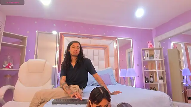 Goldentemptation  online show from 03-25-26, 07:46