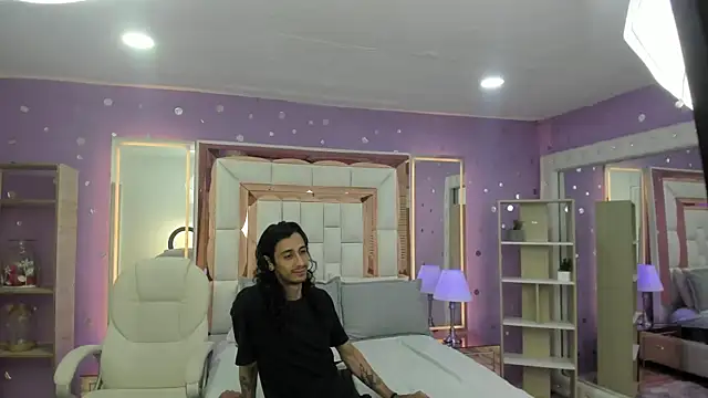Snapshot of Goldentemptation_ chatting on 07-17-26, 07:22 Goldentemptation online show from 07-17-26, 07:22