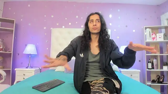 Goldentemptation  online show from 03-11-26, 08:03