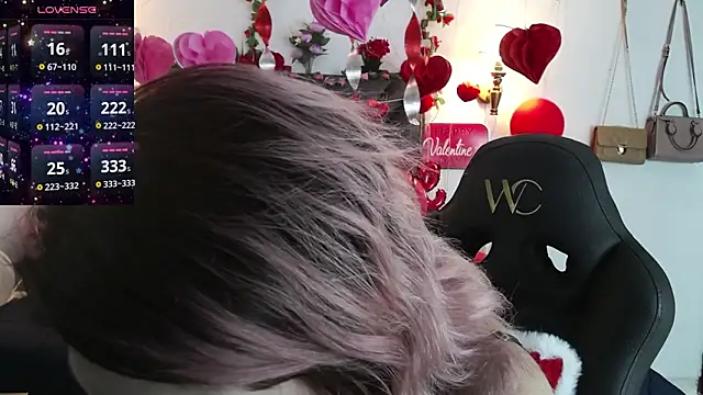 Snapshot of Sharma_Amayra chatting on 02-13-26, 07:47 Sharma Amayra online show from 02-13-26, 07:47