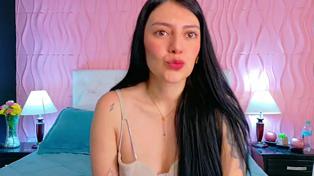 Snapshot of Mia_Cherry__ chatting on 02-16-26, 07:34 Mia Cherry online show from 02-16-26, 07:34