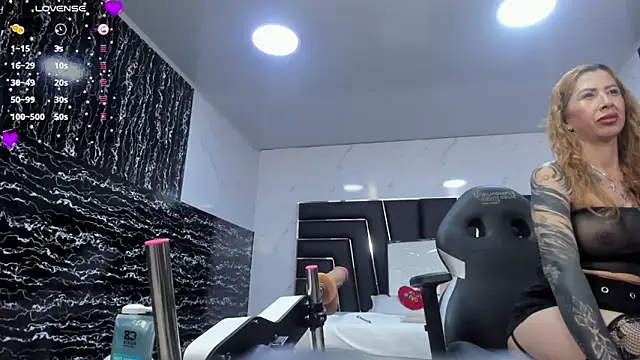Ladyy Scarlett online show from 05-14-26, 02:41