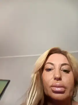 MiaMooly online show from 10-24-25, 03:11