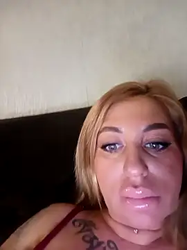 MiaMooly online show from 03-23-26, 04:40