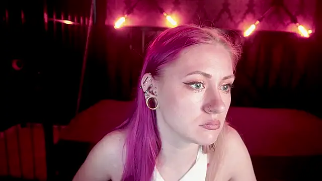 DramaQuenns online show from 05-07-26, 05:33