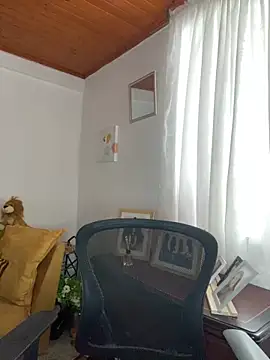 JulietaRiios online show from 05-16-26, 06:51
