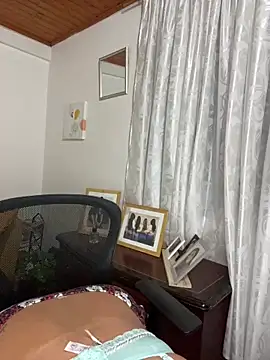 JulietaRiios online show from 05-16-26, 01:15