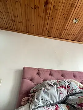 Snapshot of JulietaRiios chatting on 02-14-26, 09:48 JulietaRiios online show from 02-14-26, 09:48