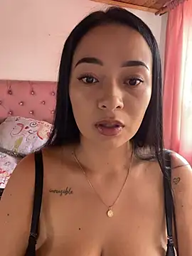 Snapshot of JulietaRiios chatting on 02-26-26, 05:46 JulietaRiios online show from 02-26-26, 05:46