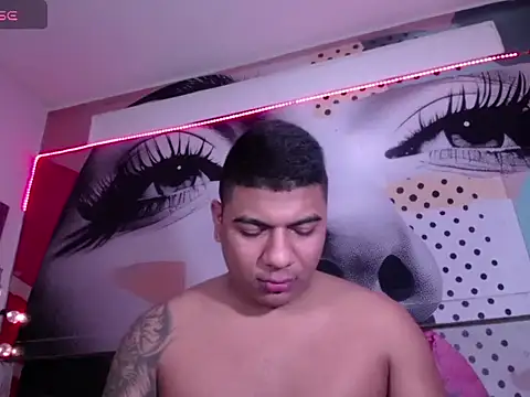 Snapshot of BradKamil chatting on 02-11-26, 03:28 BradKamil online show from 02-11-26, 03:28