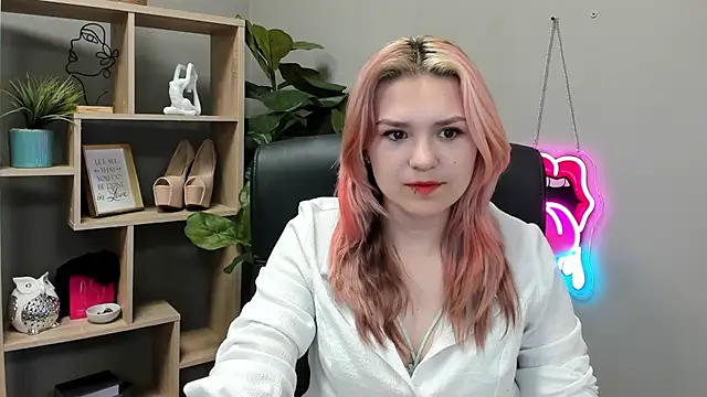 Snapshot of SweetLilyxo chatting on 07-03-26, 06:31 SweetLilyxo online show from 07-03-26, 06:31