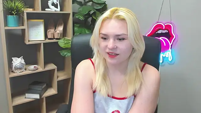 SweetLilyxo online show from 03-27-26, 07:28