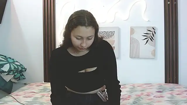 Snapshot of miss_caty chatting on 02-16-26, 11:46 miss caty online show from 02-16-26, 11:46