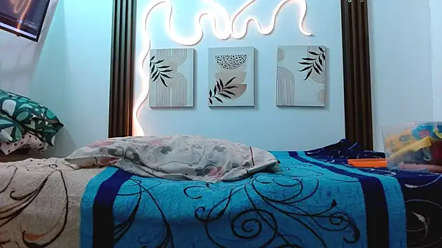 Snapshot of miss_caty chatting on 02-10-26, 11:37 miss caty online show from 02-10-26, 11:37