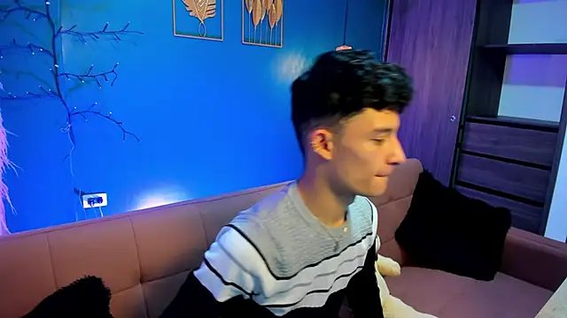 Snapshot of Patrick_Howland_ chatting on 02-12-26, 03:28 Patrick Howland online show from 02-12-26, 03:28