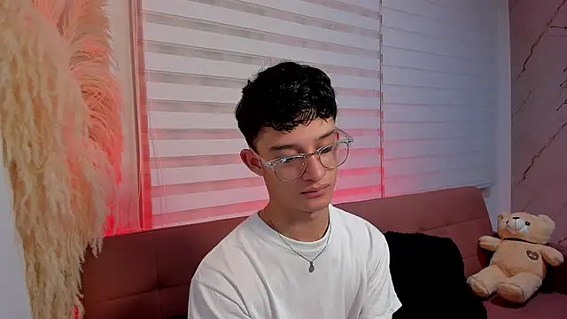 Snapshot of Patrick_Howland_ chatting on 02-27-26, 03:40 Patrick Howland online show from 02-27-26, 03:40