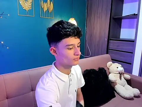 Snapshot of Patrick_Howland_ chatting on 02-13-26, 03:39 Patrick Howland online show from 02-13-26, 03:39