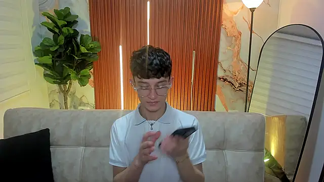 Patrick Howland  online show from 03-17-26, 03:42