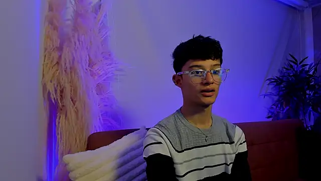 Patrick Howland  online show from 03-06-26, 03:45