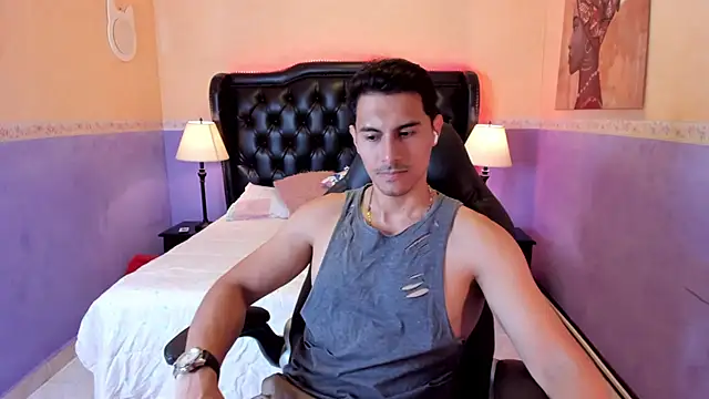 Snapshot of Mike_Conors chatting on 02-26-26, 01:49 Mike Conors online show from 02-26-26, 01:49