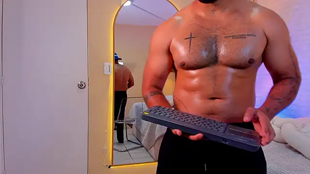 jekvalentino online show from 07-08-26, 07:47