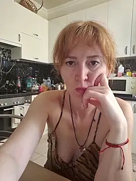 LanaBananaa  online show from 05-11-26, 11:44