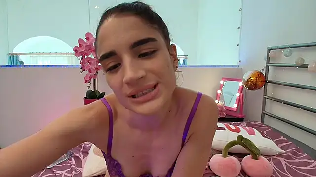 CandieLucianioff online show from 06-15-26, 02:28