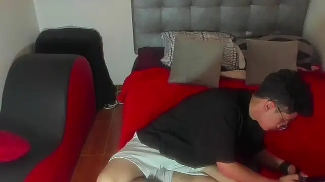 Snapshot of Adonibaskerville4 chatting on 02-14-26, 04:18 Adonibaskerville4 online show from 02-14-26, 04:18